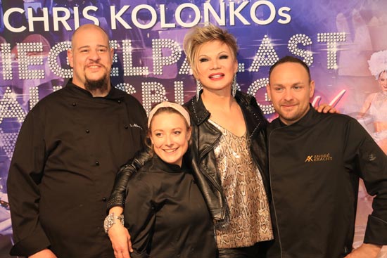 Preview im September: Chris Kolonko präsentiert die Dinnershow „Verführung“ im Spiegelpalast Augsburg (©Foto: Martin Schmitz)